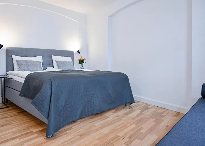 Sanders Tower - Cozy Two-bedroom In Charming Appartement